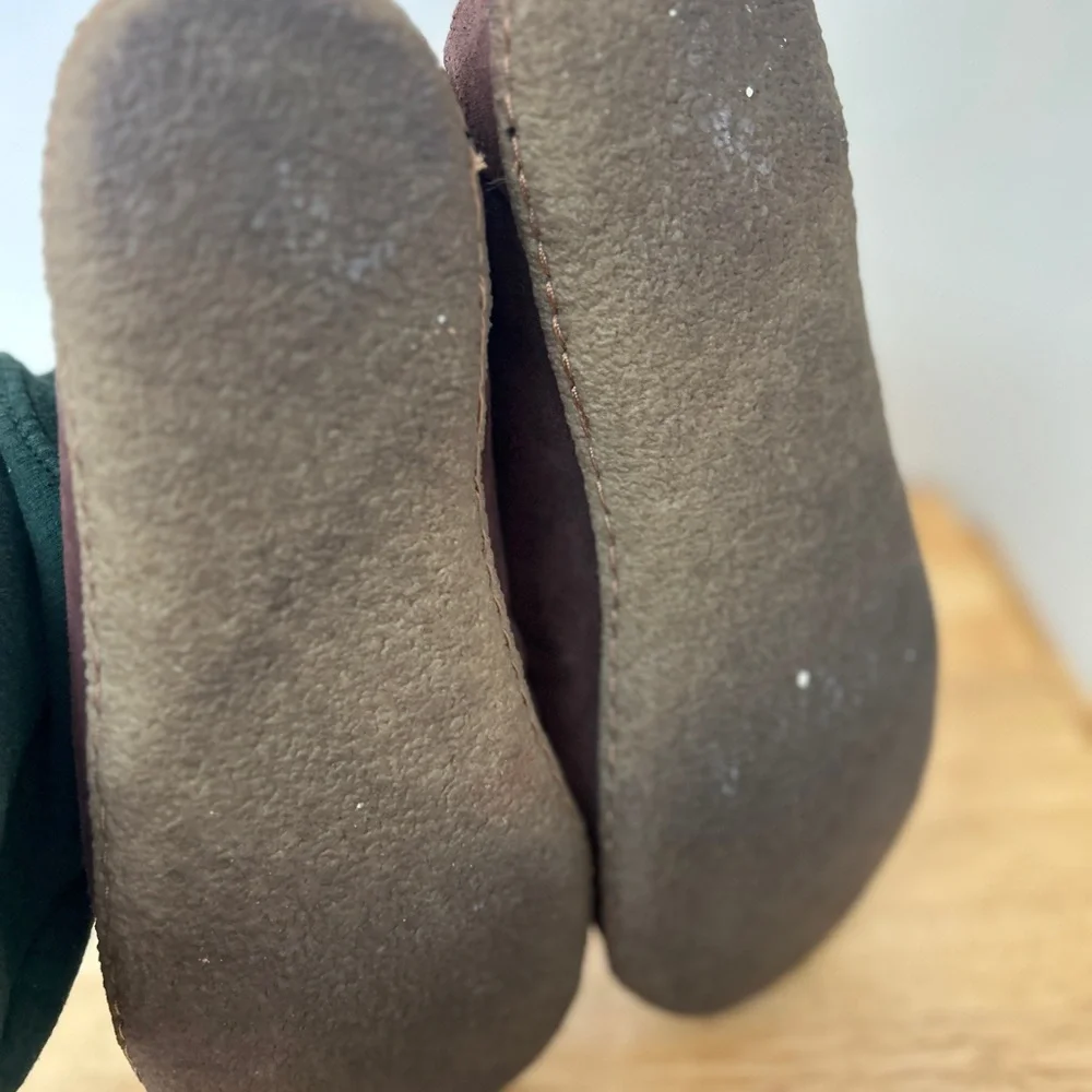 Columbia‎ Brown Suede Moccasin Slippers size 10